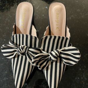 Stripe Bow Slip On Stiletto Heel Slides Mules size 11 never worn